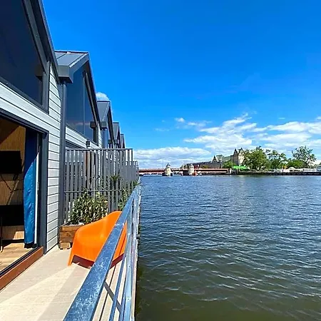 Aparthotel Floating - Odra Dream 3*