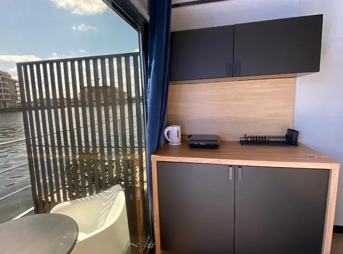 Hotel apartamentowy Floating - Odra Dream